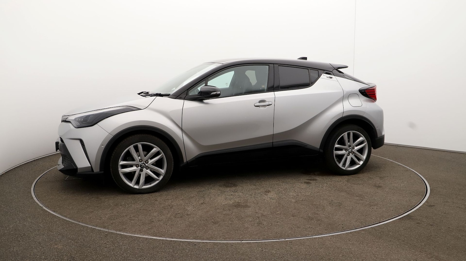 Used Toyota C-HR 2022 for sale - 76808913: Photo 58