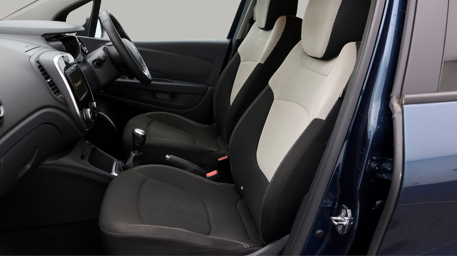 Used Renault Captur 2019 for sale - 77233656: Photo 14