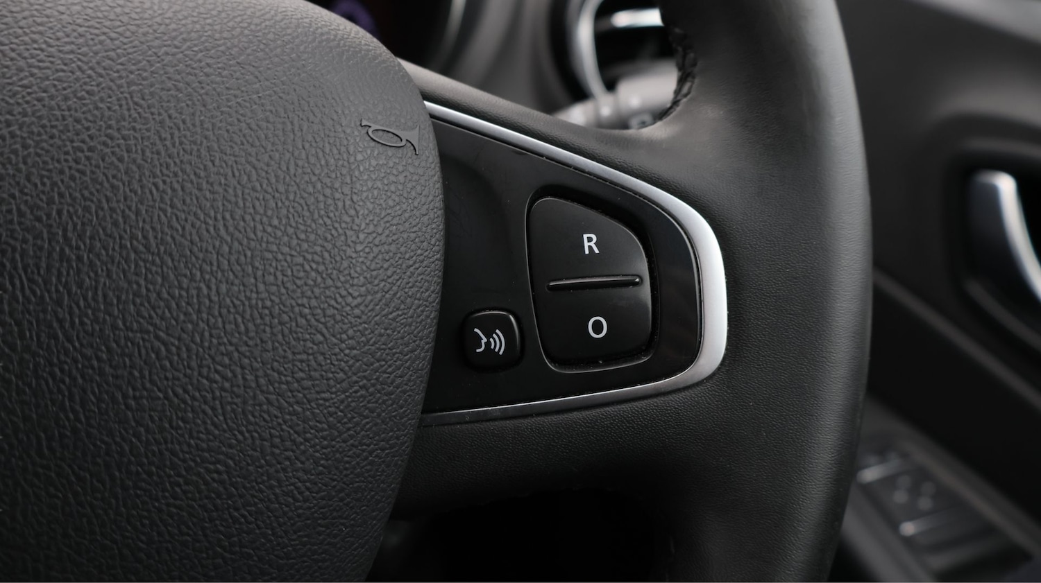 Used Renault Captur 2019 for sale - 77233656: Photo 23