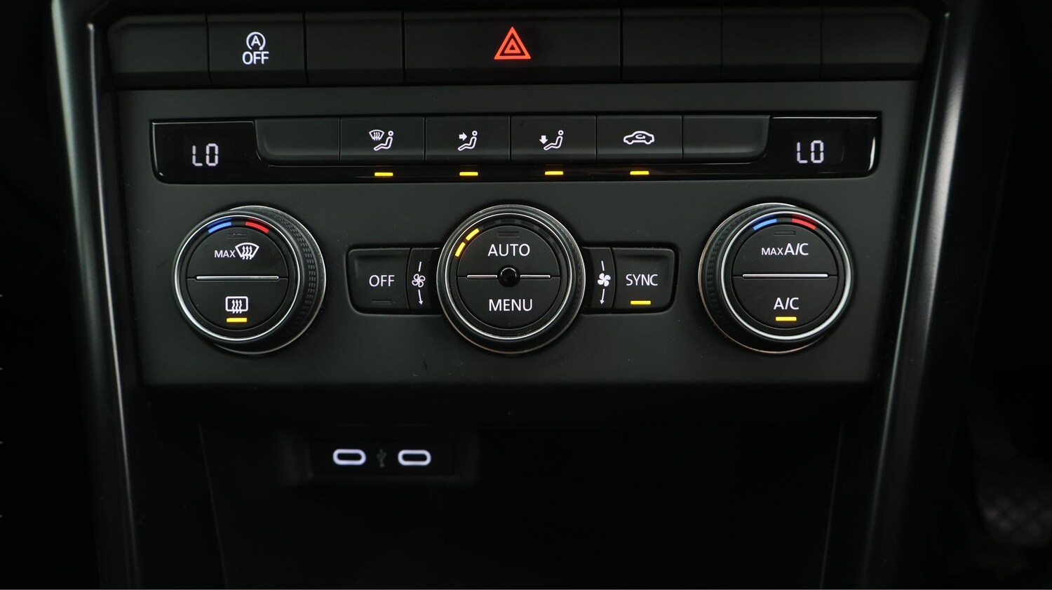 Used Volkswagen T-Roc 2021 for sale - 77271454: Photo 12