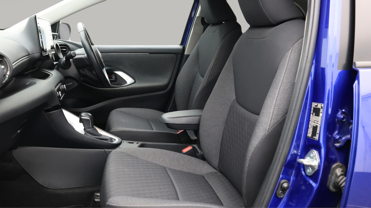 Used Toyota Yaris 2021 for sale - 76283412: Photo 15