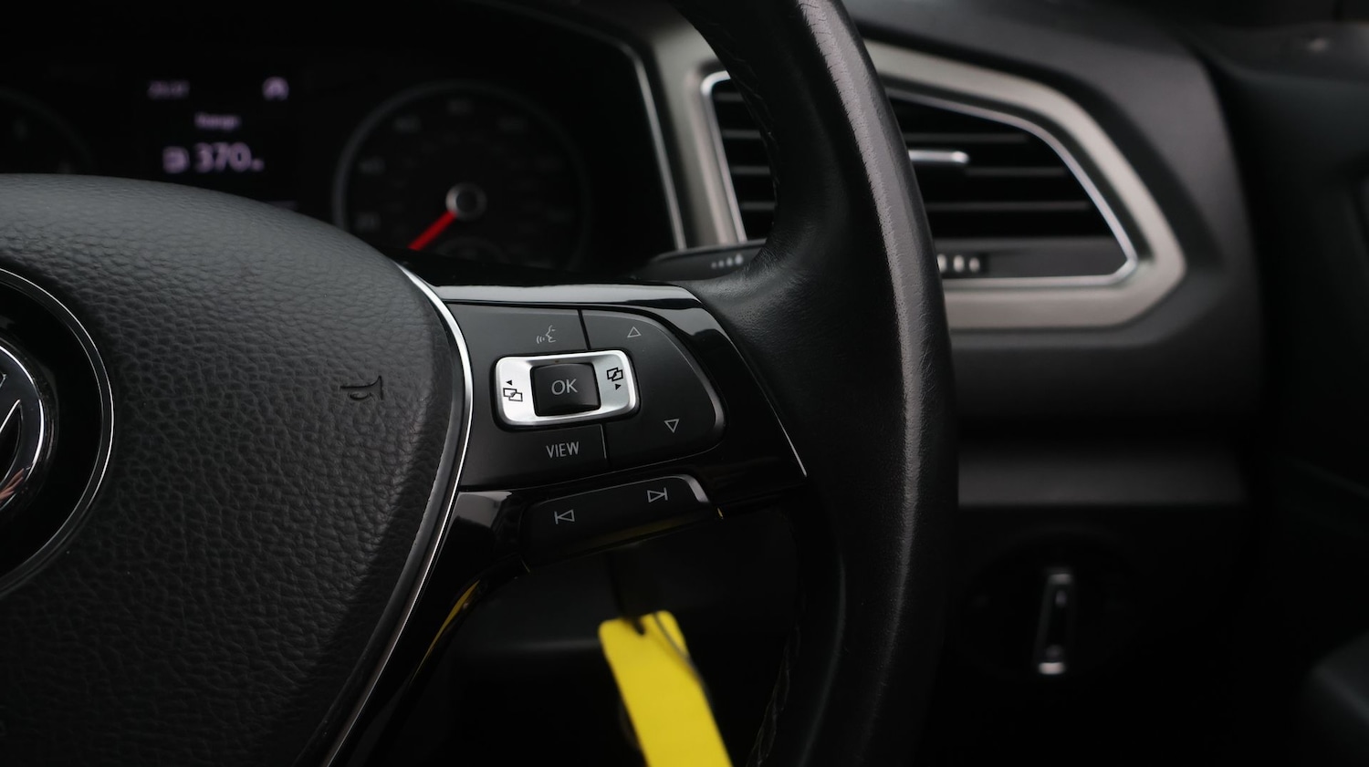 Used Volkswagen T-Roc 2020 for sale - 77746088: Photo 24