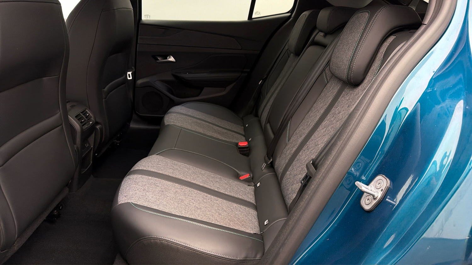 Used Peugeot 408 2024 for sale - 78070159: Photo 15