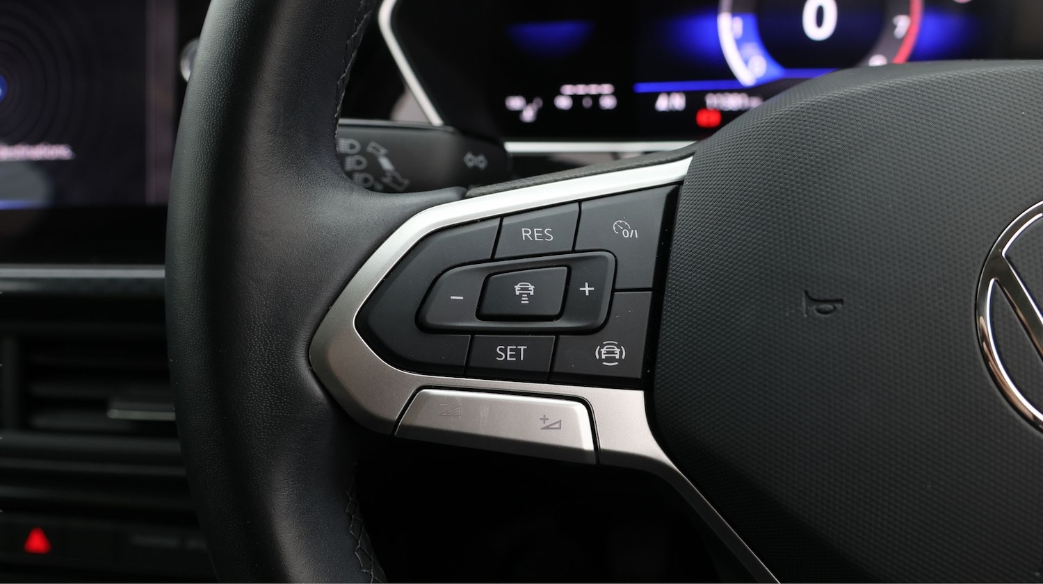 Used Volkswagen T-Cross 2023 for sale - 77262095: Photo 21