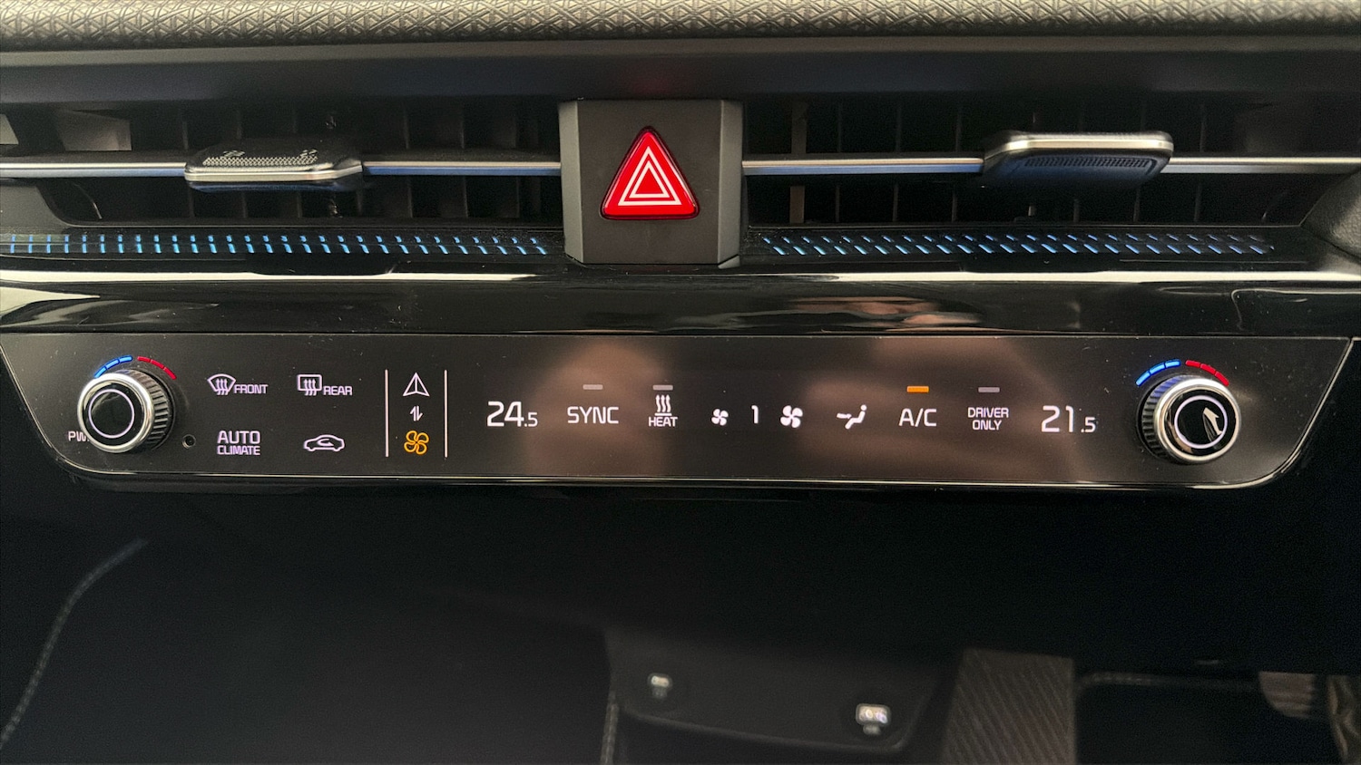 Used Kia EV6 2023 for sale - 78108081: Photo 11