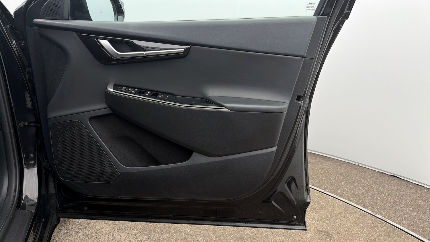 Used Kia EV6 2023 for sale - 78108081: Photo 14