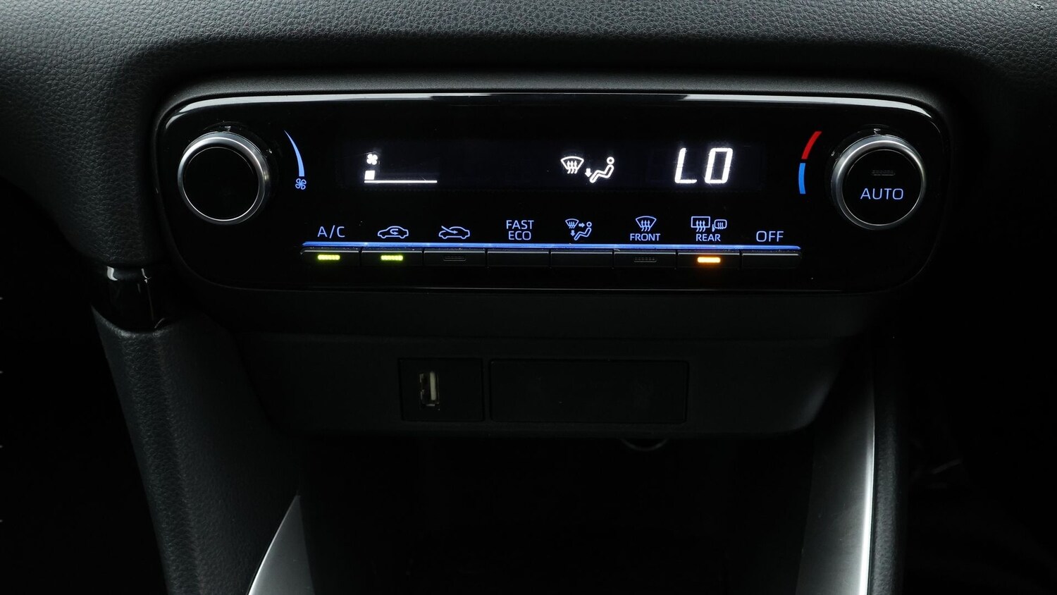 Used Toyota Yaris 2022 for sale - 77135689: Photo 12