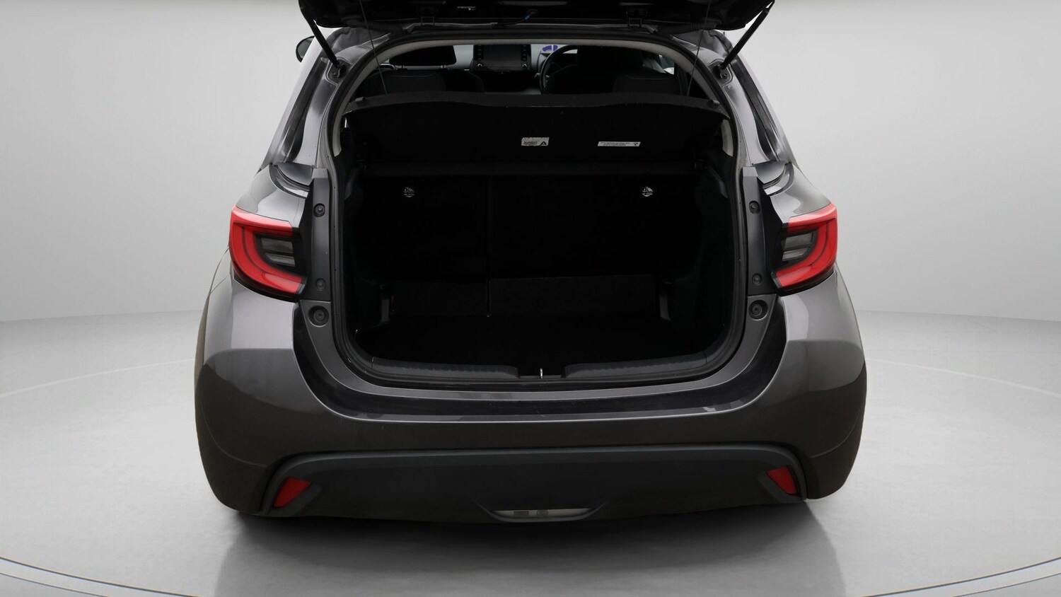 Used Toyota Yaris 2022 for sale - 77135689: Photo 17