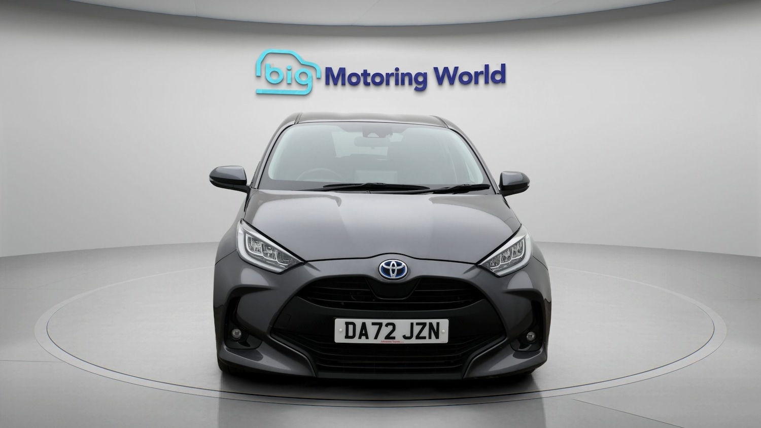 Used Toyota Yaris 2022 for sale - 77135689: Photo 2