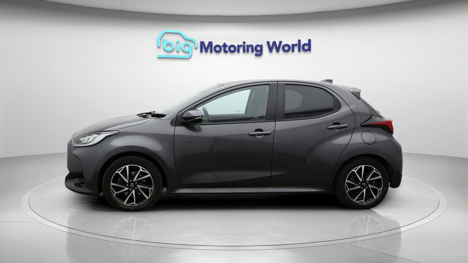 Used Toyota Yaris 2022 for sale - 77135689: Photo 4