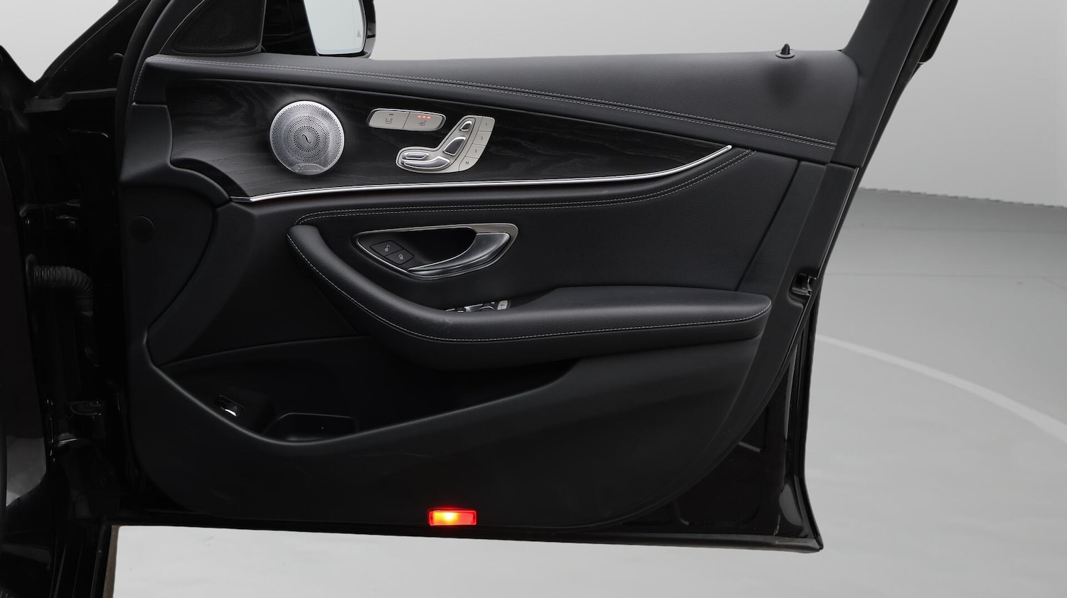 Used Mercedes-Benz E Class 2020 for sale - 76735343: Photo 16