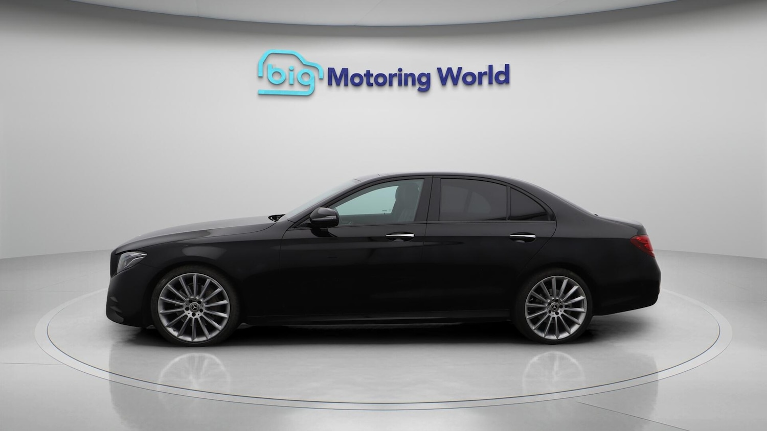 Used Mercedes-Benz E Class 2020 for sale - 76735343: Photo 5