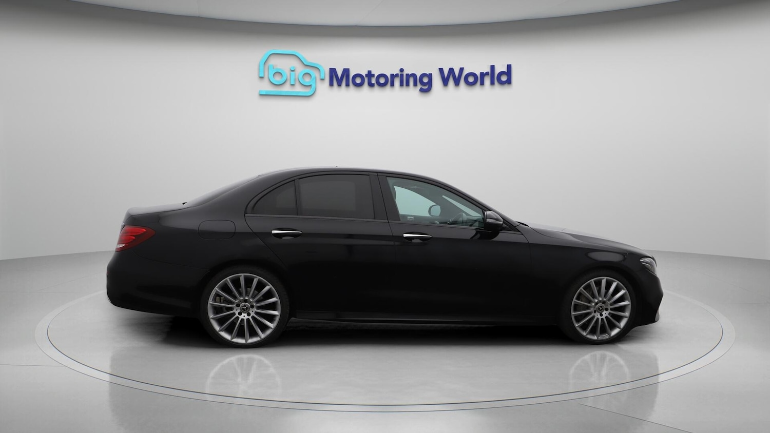 Used Mercedes-Benz E Class 2020 for sale - 76735343: Photo 9