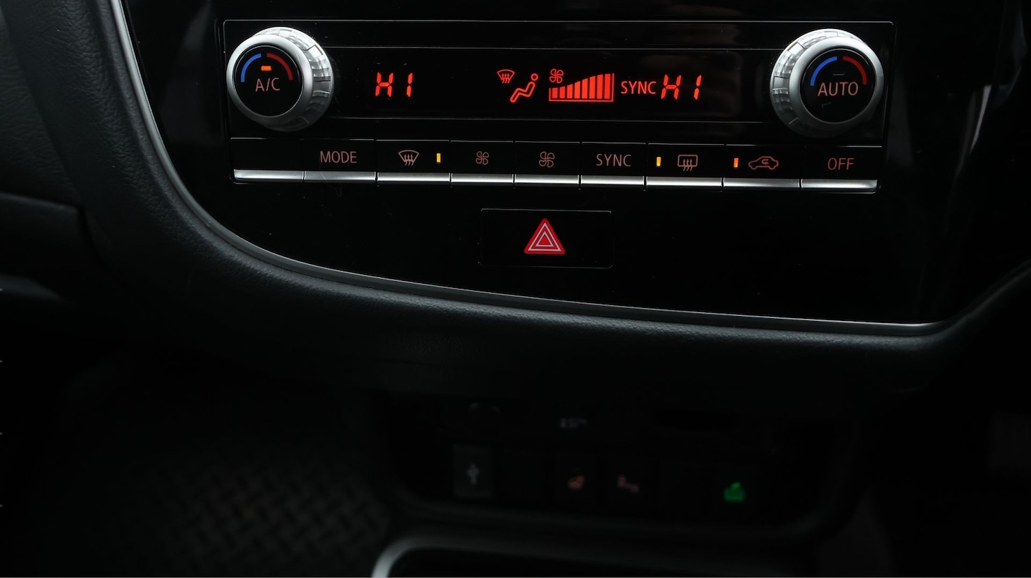 Used Mitsubishi Outlander 2020 for sale - 77355047: Photo 12