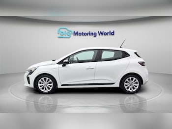 Used Renault Clio 2024 for sale - 78979333: Photo