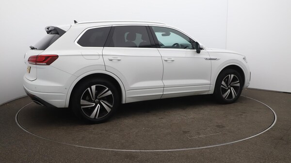 Used Volkswagen Touareg 2021 for sale - 76152319: Photo 53