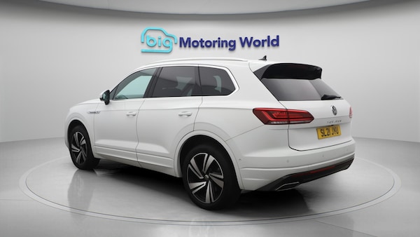 Used Volkswagen Touareg 2021 for sale - 76152319: Photo 6