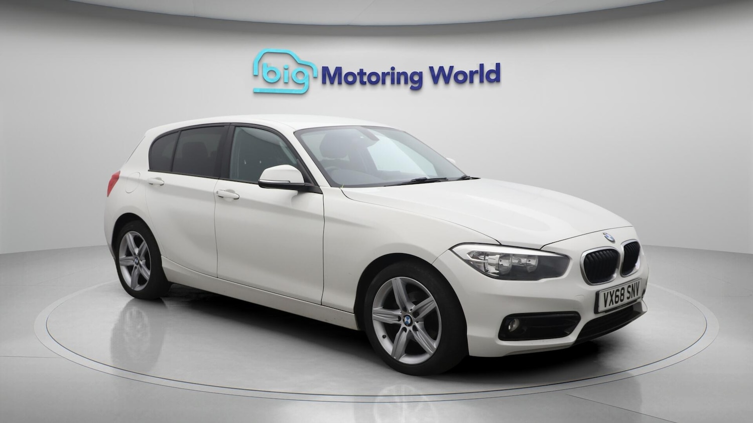 Used BMW 1 Series 2018 for sale - 76423781: Photo 2