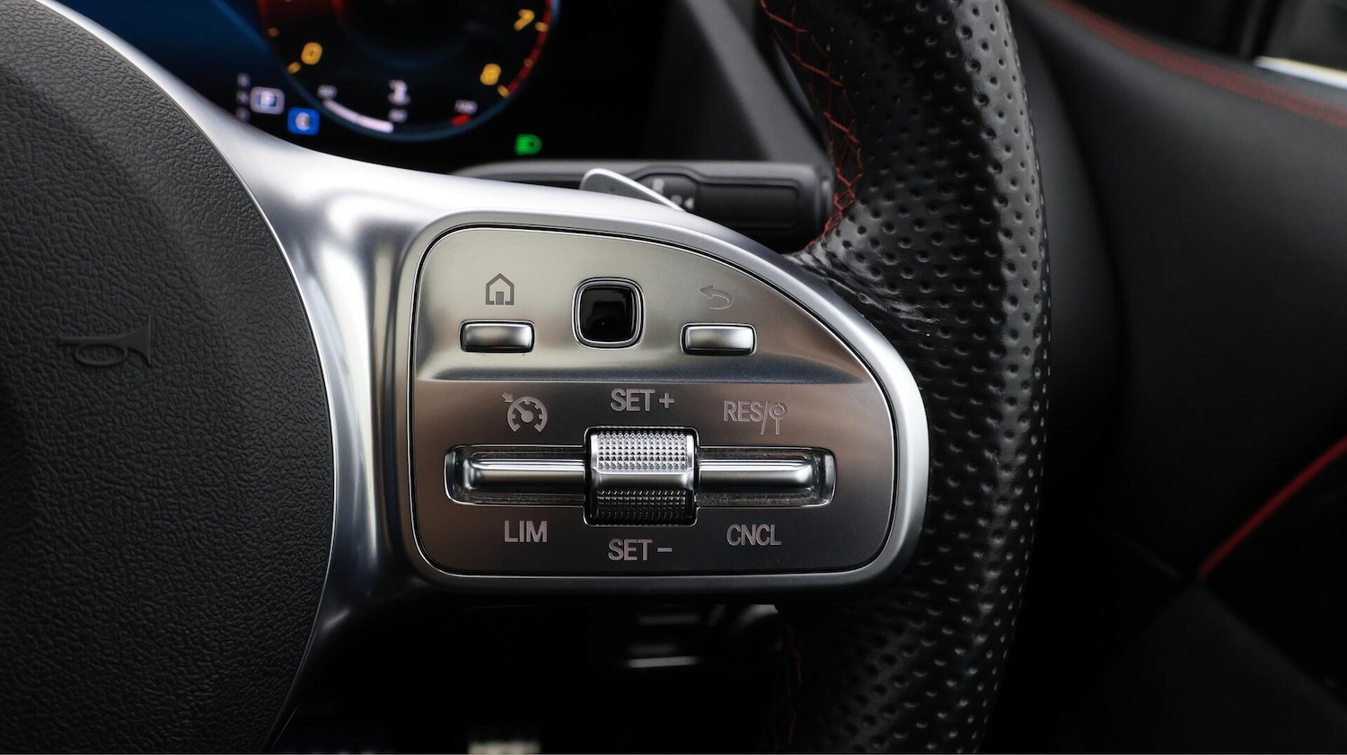 Used Mercedes-Benz GLA 2021 for sale - 76432117: Photo 26