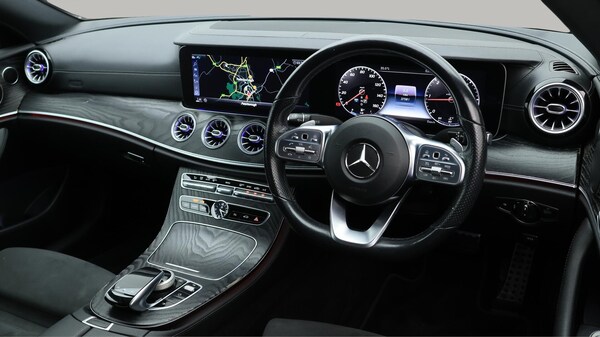 Used Mercedes-Benz E Class 2020 for sale - 76270959: Photo 10