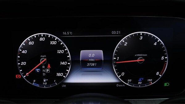 Used Mercedes-Benz E Class 2020 for sale - 76270959: Photo 11