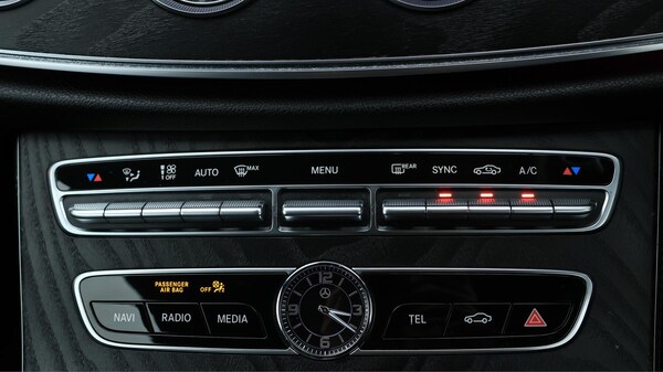 Used Mercedes-Benz E Class 2020 for sale - 76270959: Photo 13