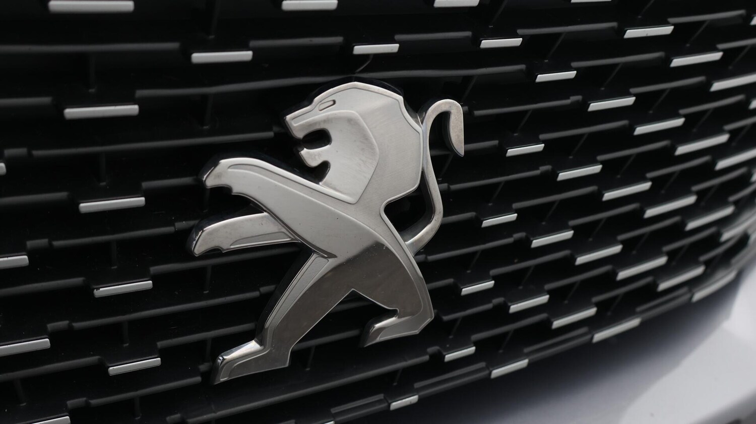 Used Peugeot 5008 2023 for sale - 76688659: Photo 23