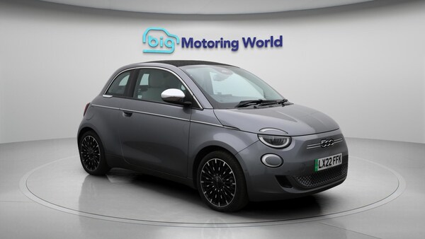 Used Fiat 500e C 2022 for sale - 75978946: Photo 2