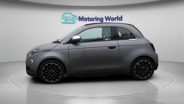 Used Fiat 500e C 2022 for sale - 75978946: Photo 5
