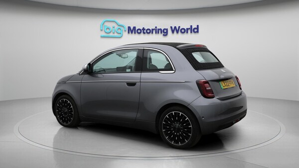 Used Fiat 500e C 2022 for sale - 75978946: Photo 6