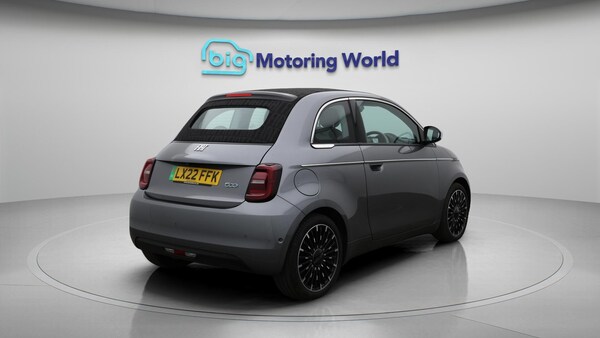 Used Fiat 500e C 2022 for sale - 75978946: Photo 8