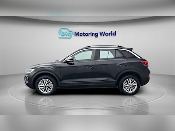 Used Volkswagen T-Roc 2022 for sale - 78976135: Photo