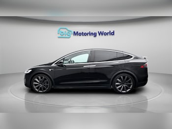 Used Tesla Model X 2020 for sale - 78942002: Photo