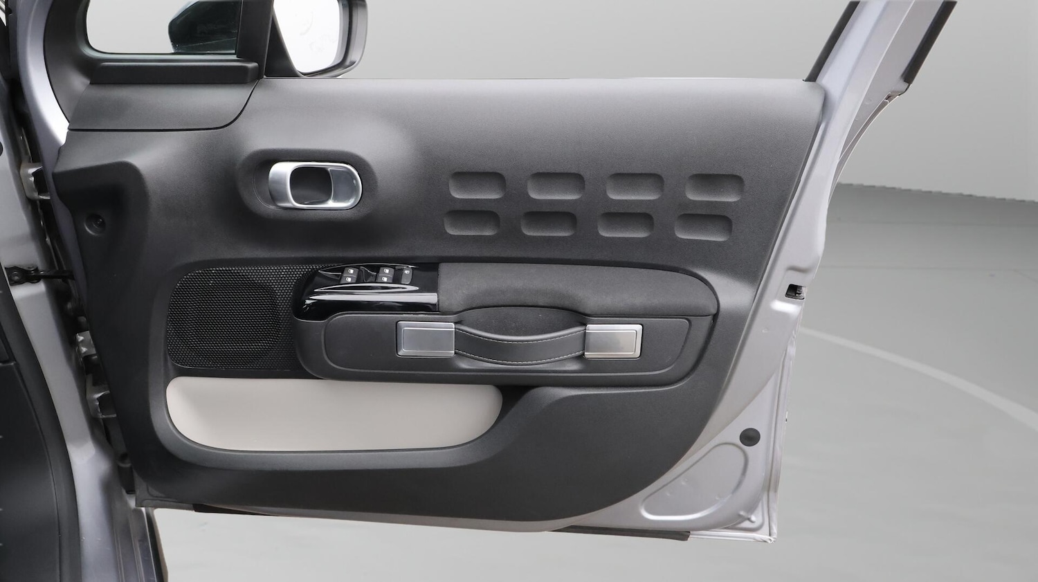 Used Citroen C3 2023 for sale - 76657867: Photo 16