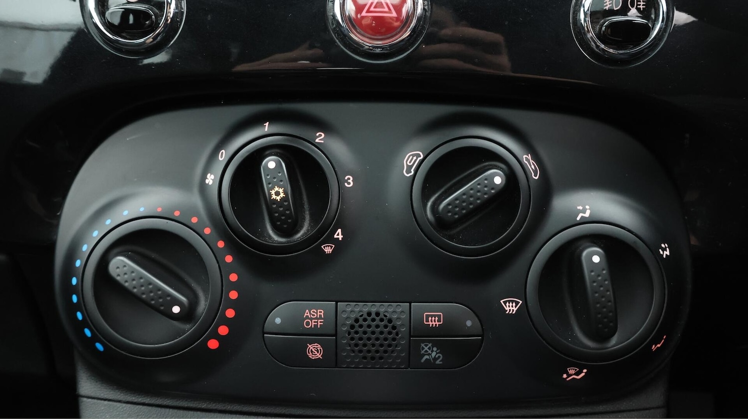 Used Fiat 500 2023 for sale - 75978759: Photo 13