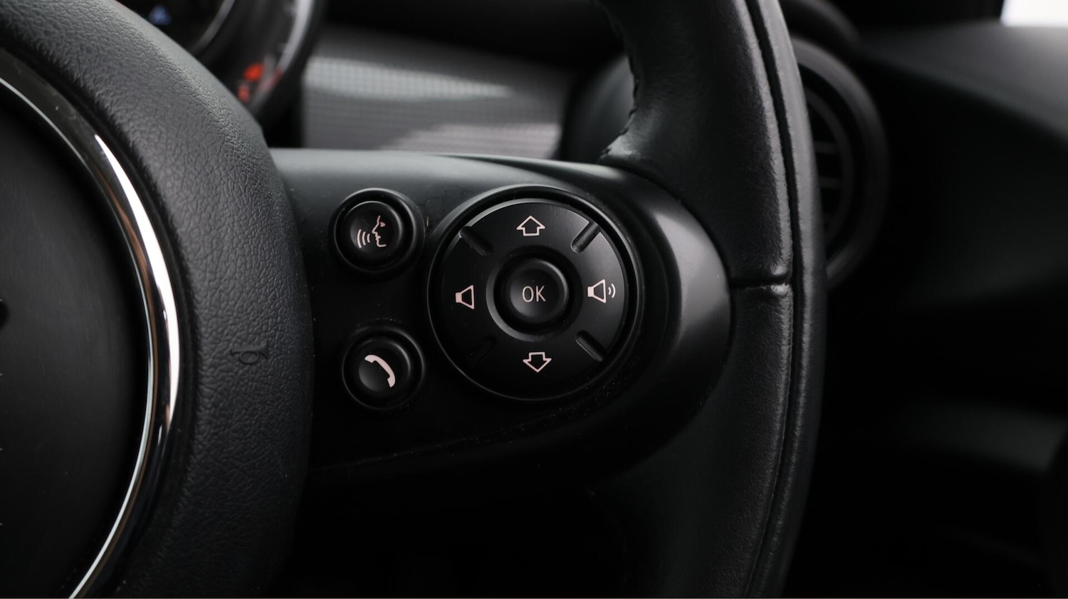 Used MINI Hatch 2019 for sale - 76549594: Photo 25