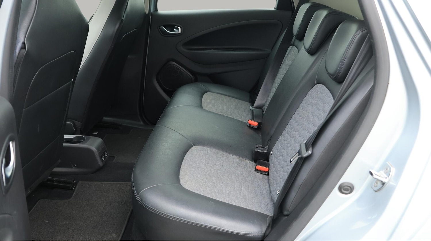 Used Renault Zoe 2021 for sale - 76152943: Photo 1