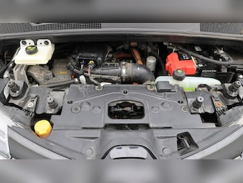 Used Renault Zoe 2021 for sale - 76152943: Photo 4