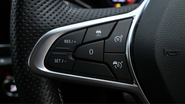 Used Renault Arkana 2023 for sale - 75623327: Photo 22
