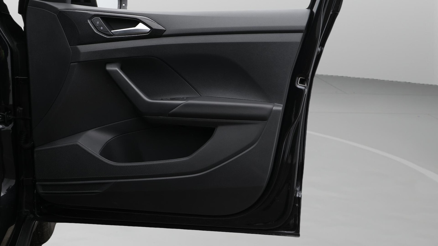 Used Volkswagen T-Cross 2025 for sale - 76457257: Photo 16