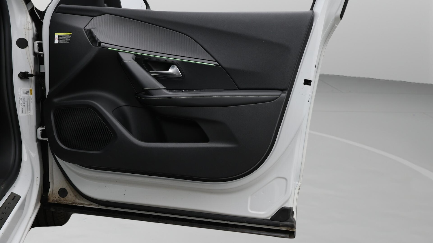 Used Peugeot 2008 2021 for sale - 76658257: Photo 16