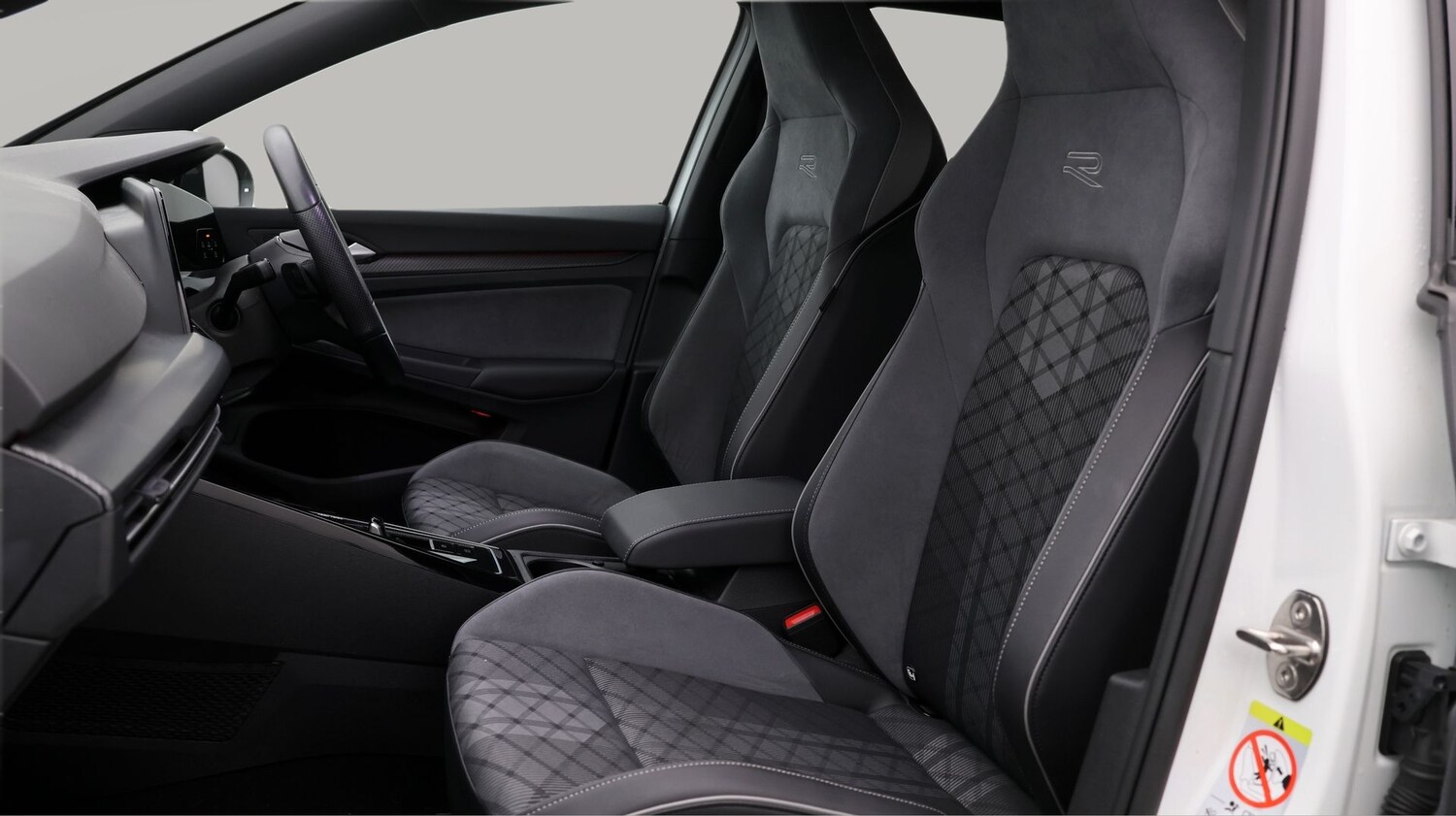 Used Volkswagen Golf 2024 for sale - 77610502: Photo 14