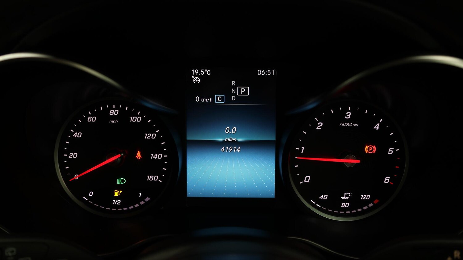 Used Mercedes-Benz GLC 2020 for sale - 76549196: Photo 11