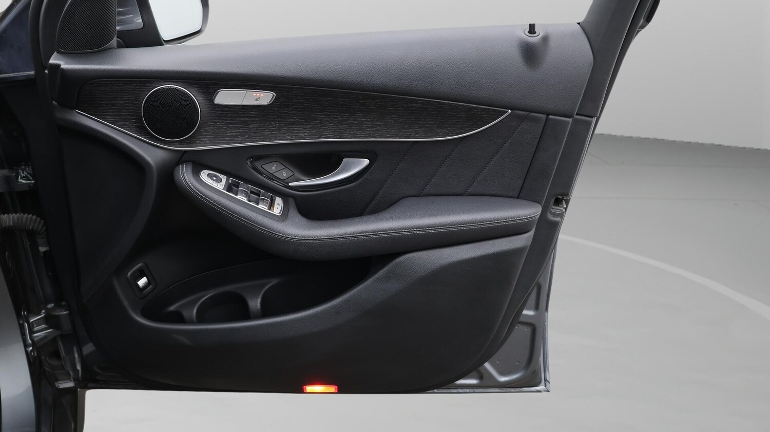 Used Mercedes-Benz GLC 2020 for sale - 76549196: Photo 16