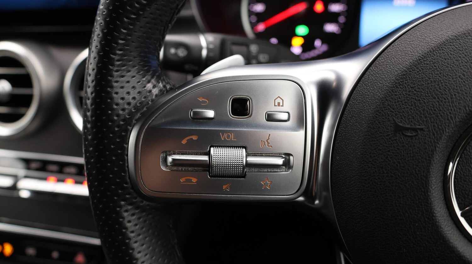 Used Mercedes-Benz GLC 2020 for sale - 76549196: Photo 25