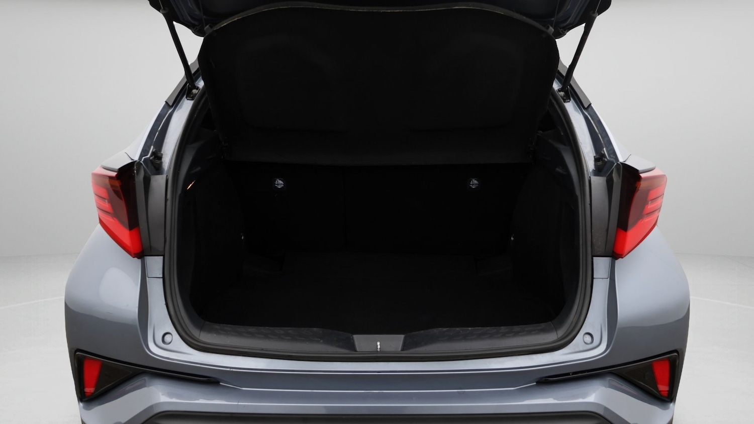 Used Toyota C-HR 2023 for sale - 77300627: Photo 17