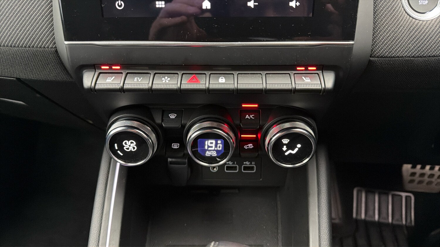 Used Renault Clio 2024 for sale - 77915509: Photo 11