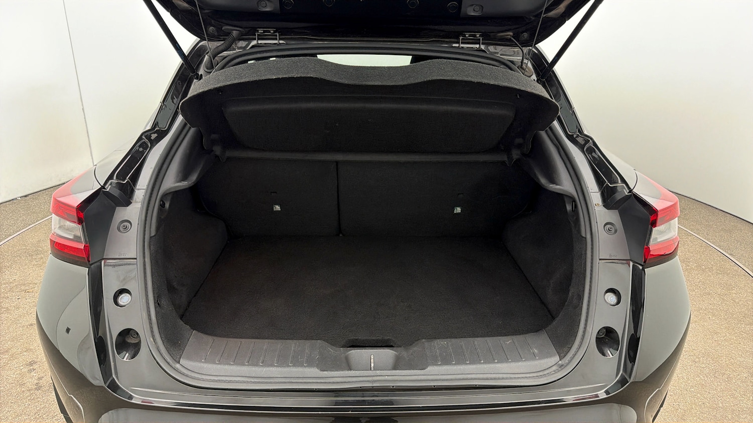 Used Nissan Juke 2021 for sale - 77842621: Photo 16