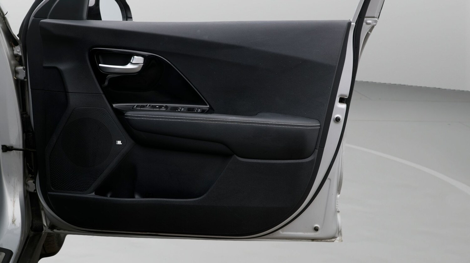 Used Kia Niro 2020 for sale - 77508705: Photo 15