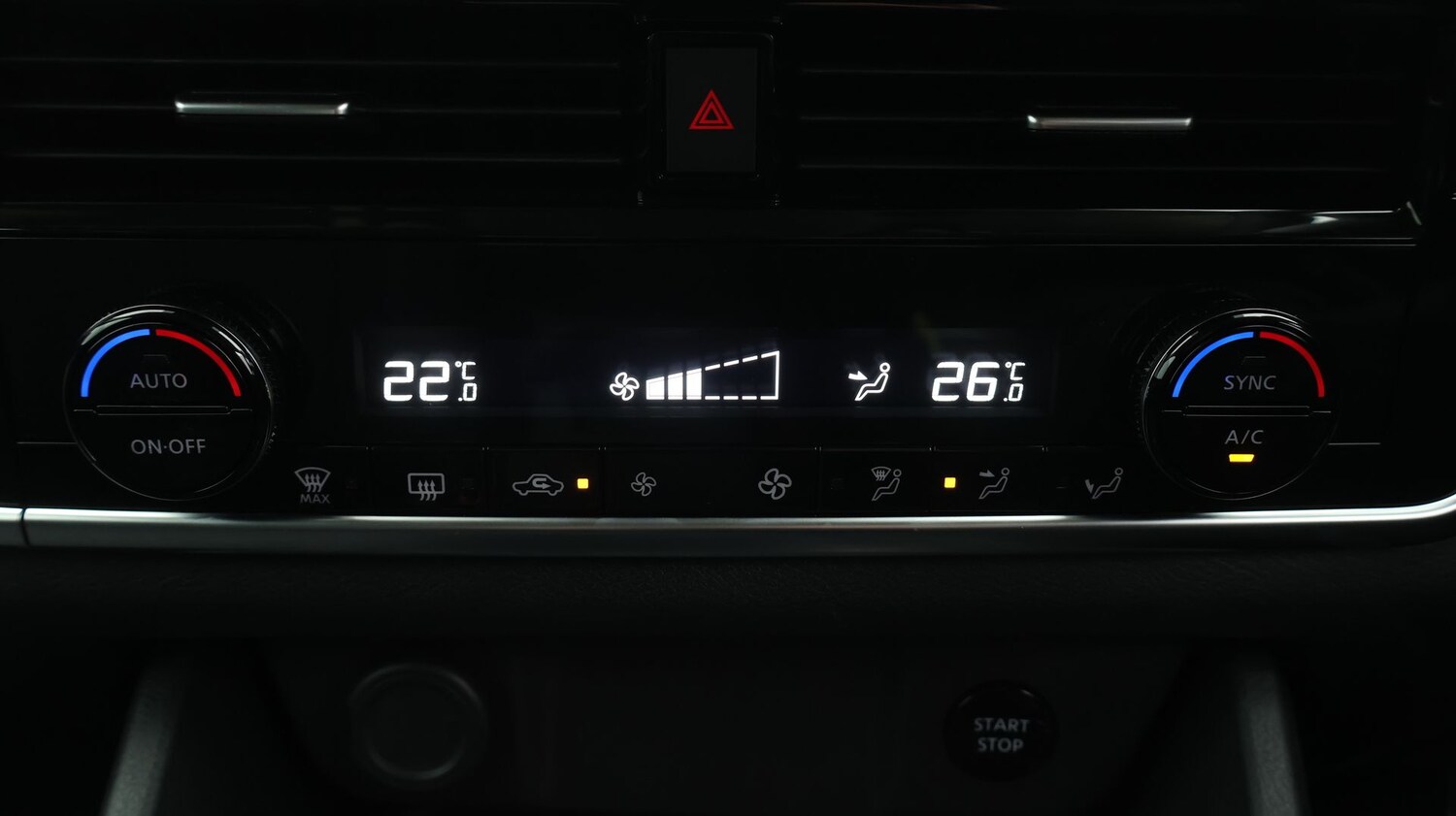 Used Nissan Qashqai for sale - 77181868: Photo 12